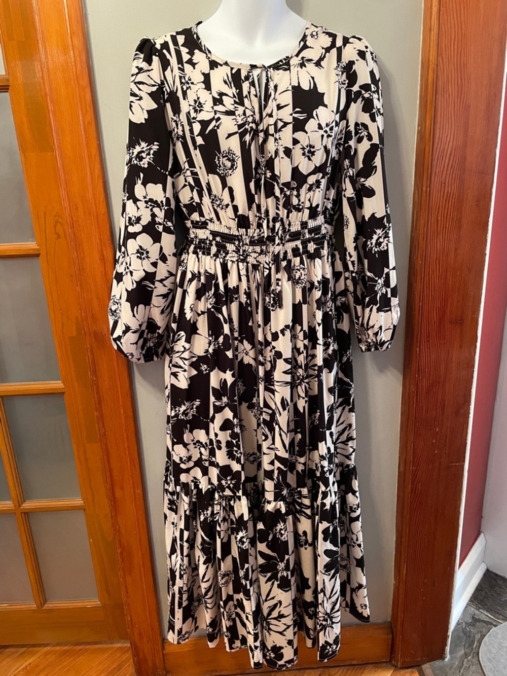 RusttyDustty Patterned Black & White Long Sleeve Resortwear Office Maxi Dress
